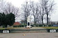 Братська могила, площа Гусєва.